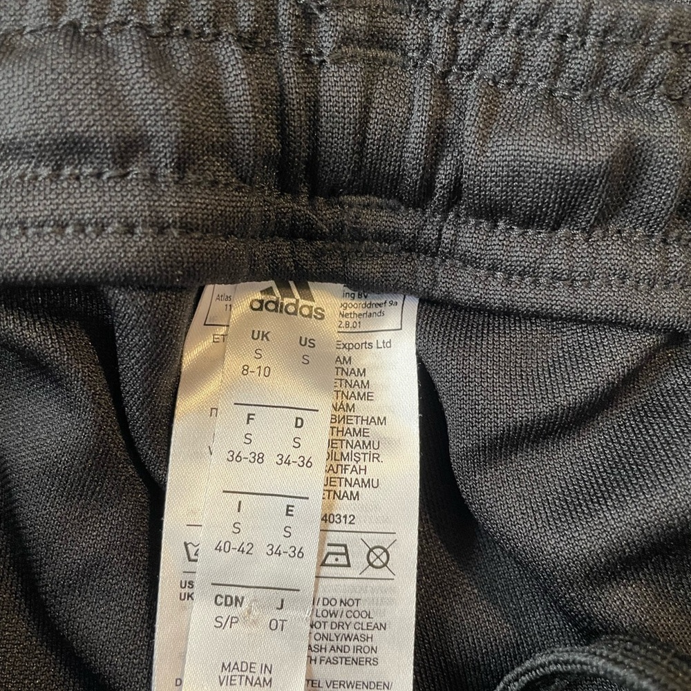 Adidas - Picture 2 of 2
